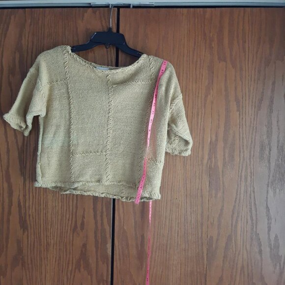 Styles To Go Women CrewNeck Short Sleeve Sweate Beige Size S PreLoved Excellent - Picture 2 of 8